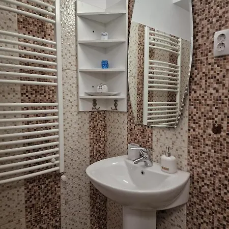 Laroka House Beautiful Universitate Center