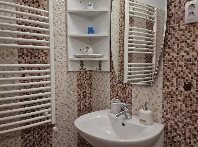 Laroka House Beautiful Universitate Center