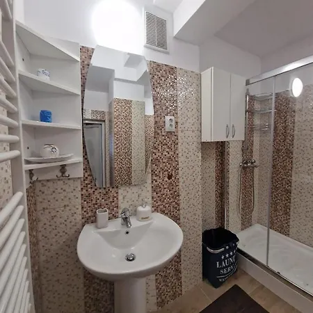 Laroka House Beautiful Universitate Center * 布加勒斯特