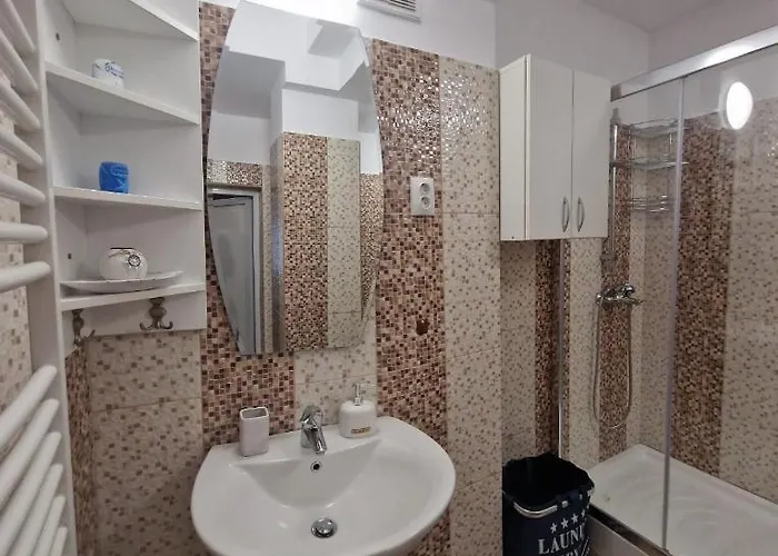 Laroka House Beautiful Universitate Center * Бухарест